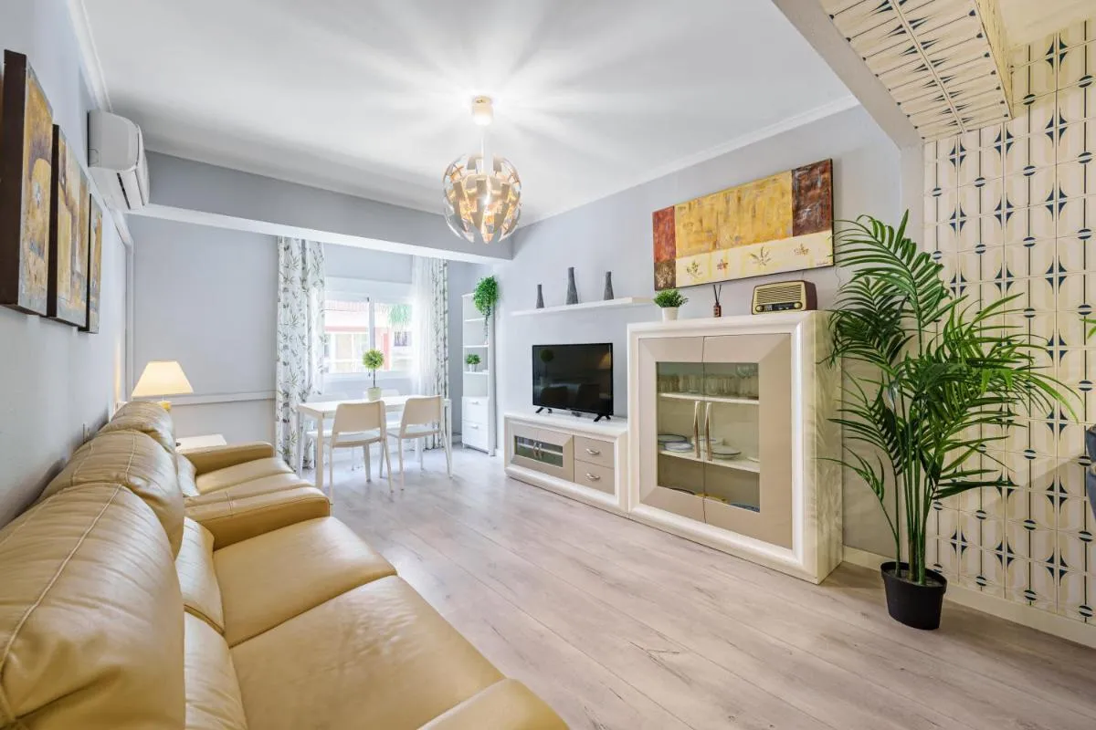 Image 4 of PREMIUM & COMFORT – Heart Location