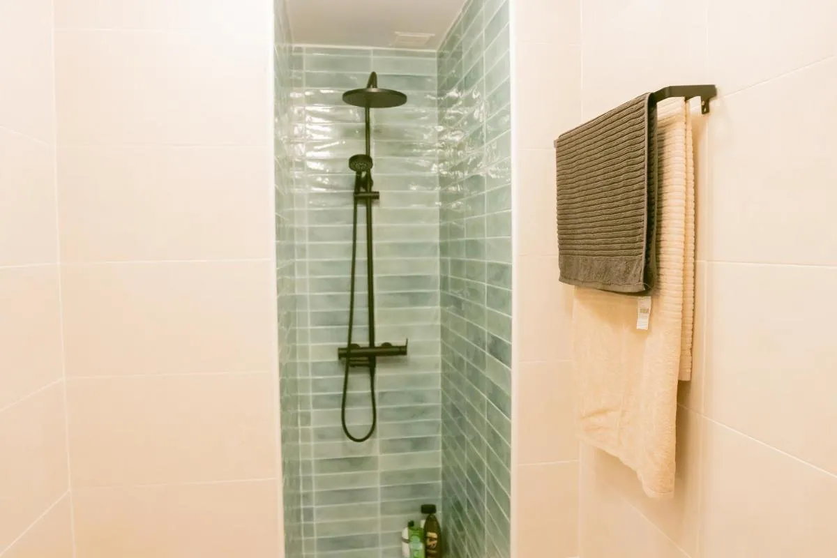 Image 6 of Peaceful central apartment
