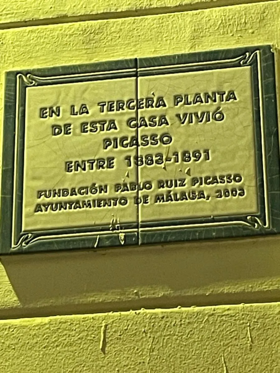 Image 1 of Picasso’s Deluxe Puerta Verde