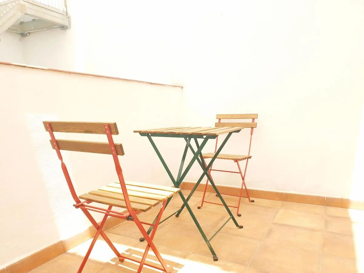 Image 4 of Picasso’s Neighbor