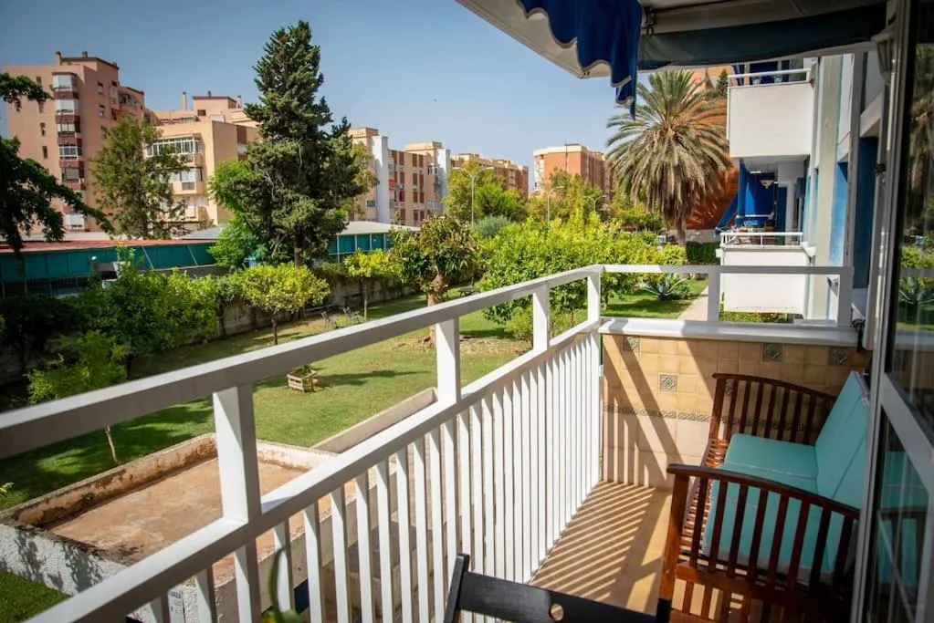 Image 2 of Piso con Jardín