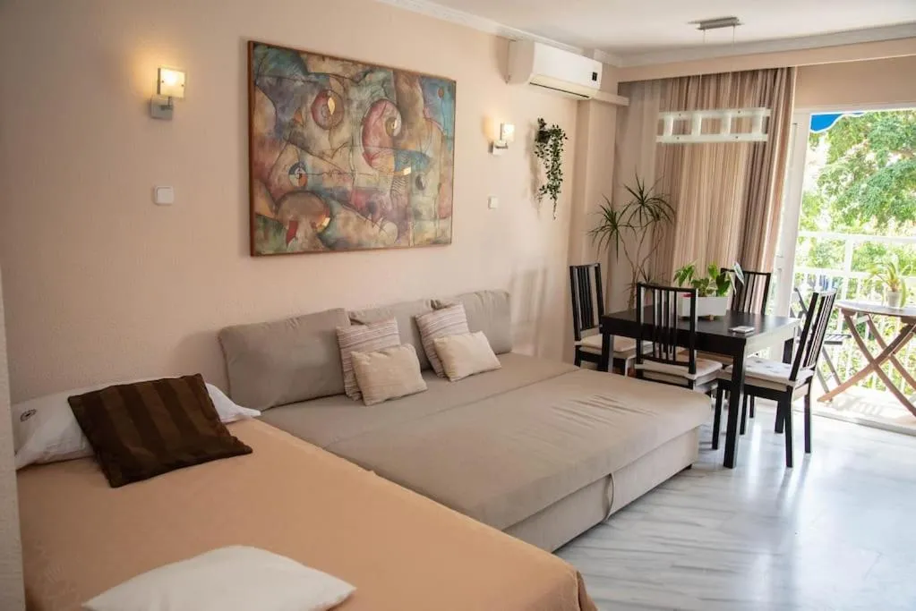 Image 5 of Piso con Jardín