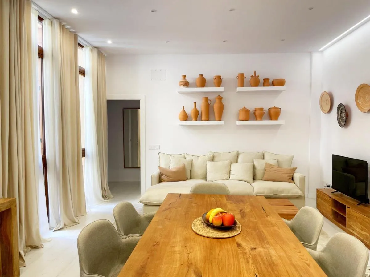 Image 3 of Piso familiar con tres habitaciones en La Goleta