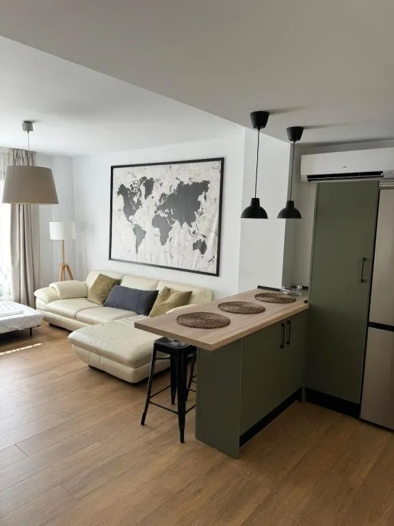 Image of Plaza Victoria Apartments
