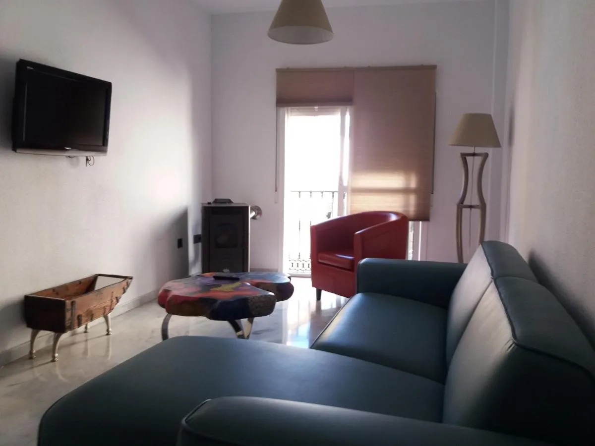 Image 2 of Pop Art House Center 2 Bedrooms