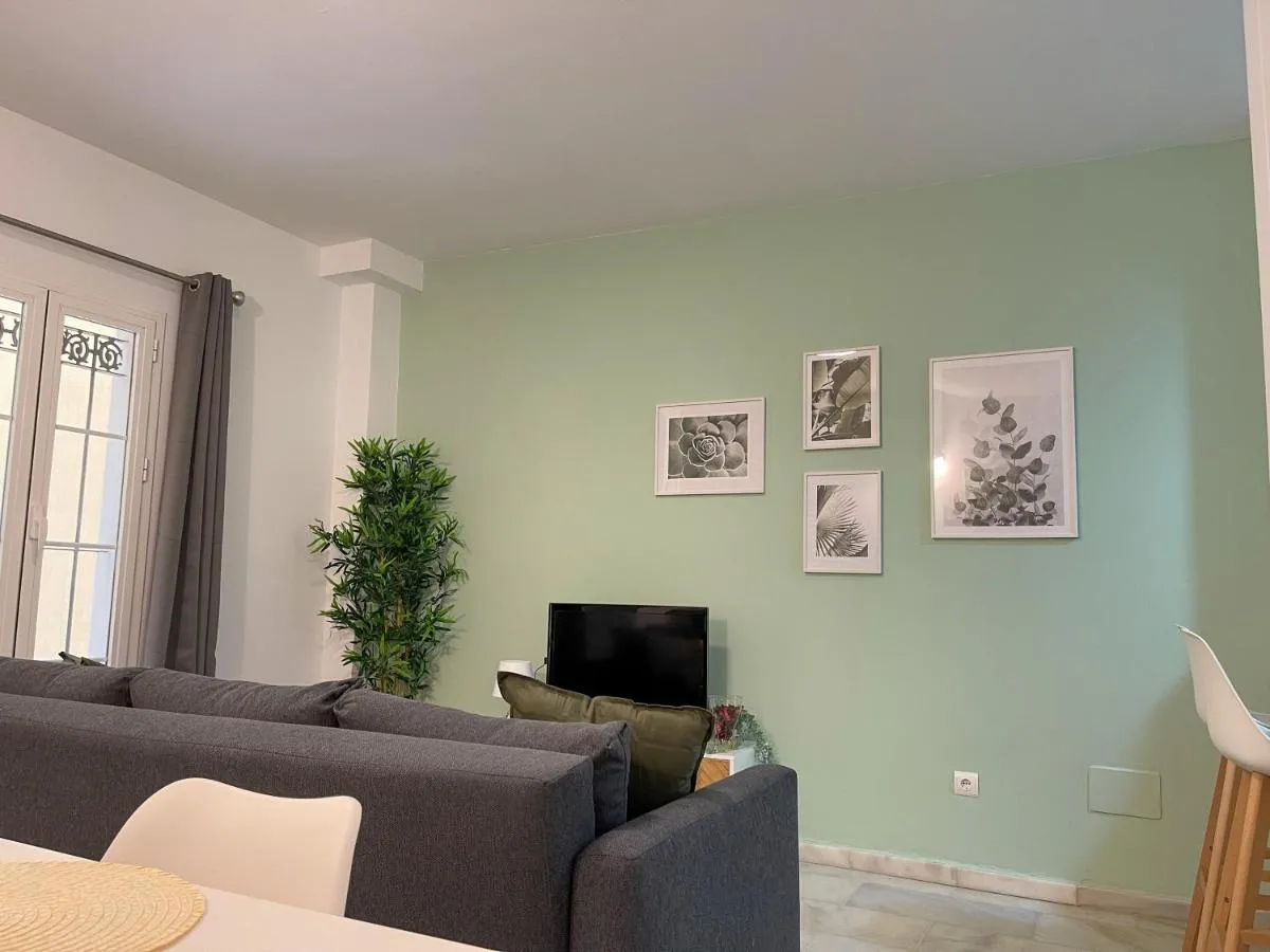 Image 2 of Relaxing 1Bedroom Apartment in the Heart of Malaga – WIFI&AC