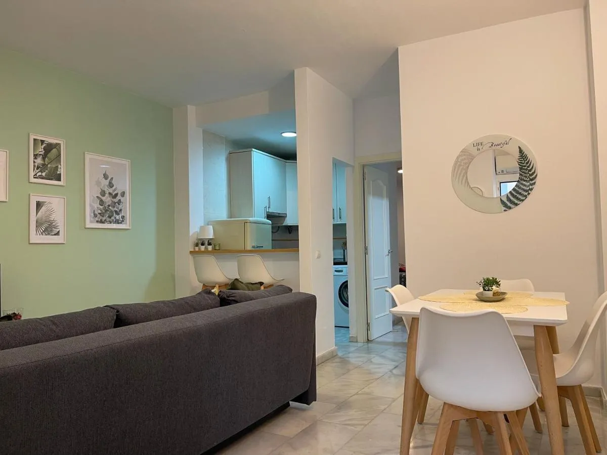 Image 3 of Relaxing 1Bedroom Apartment in the Heart of Malaga – WIFI&AC
