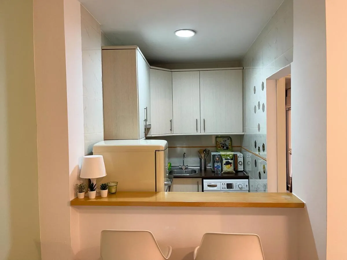Image 5 of Relaxing 1Bedroom Apartment in the Heart of Malaga – WIFI&AC