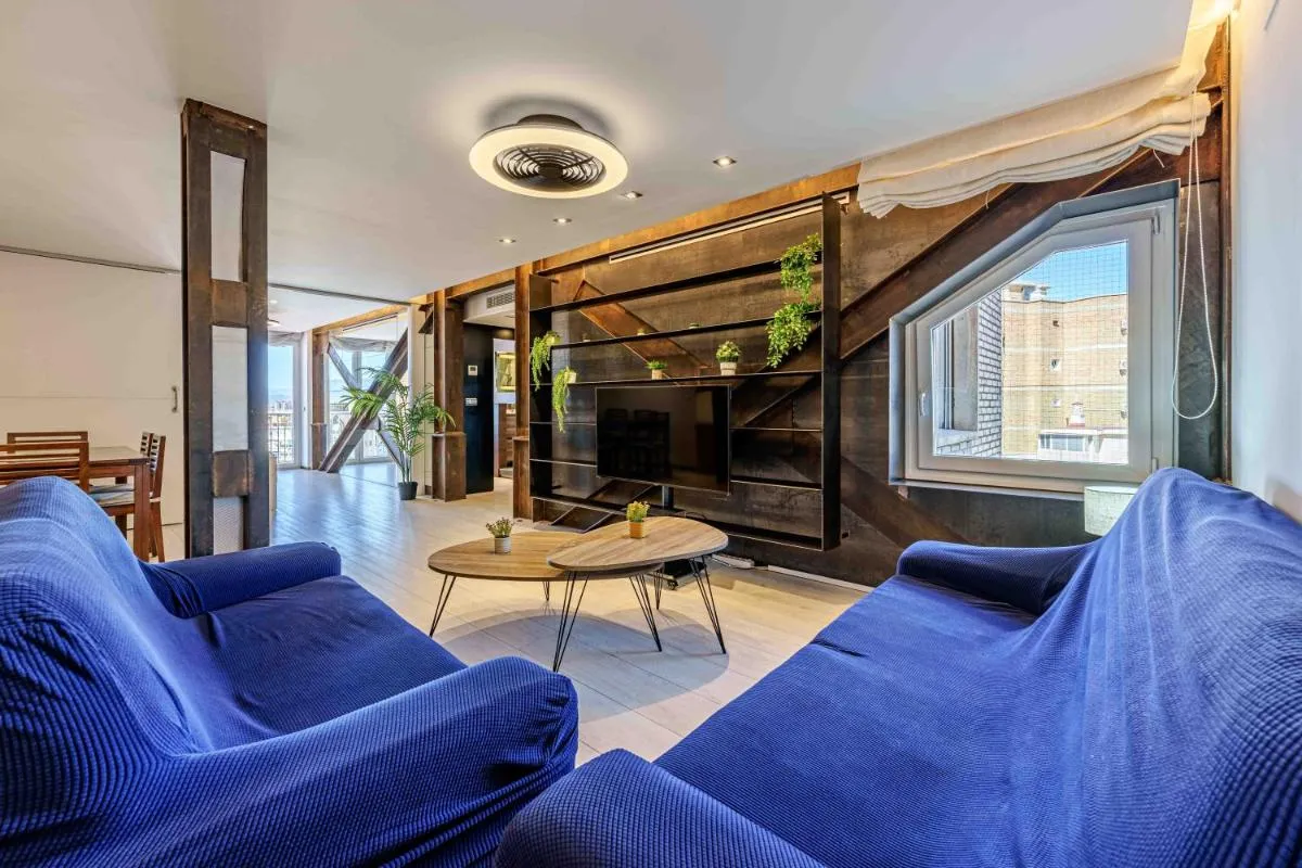 Image 2 of SOHO – Design & Premium location