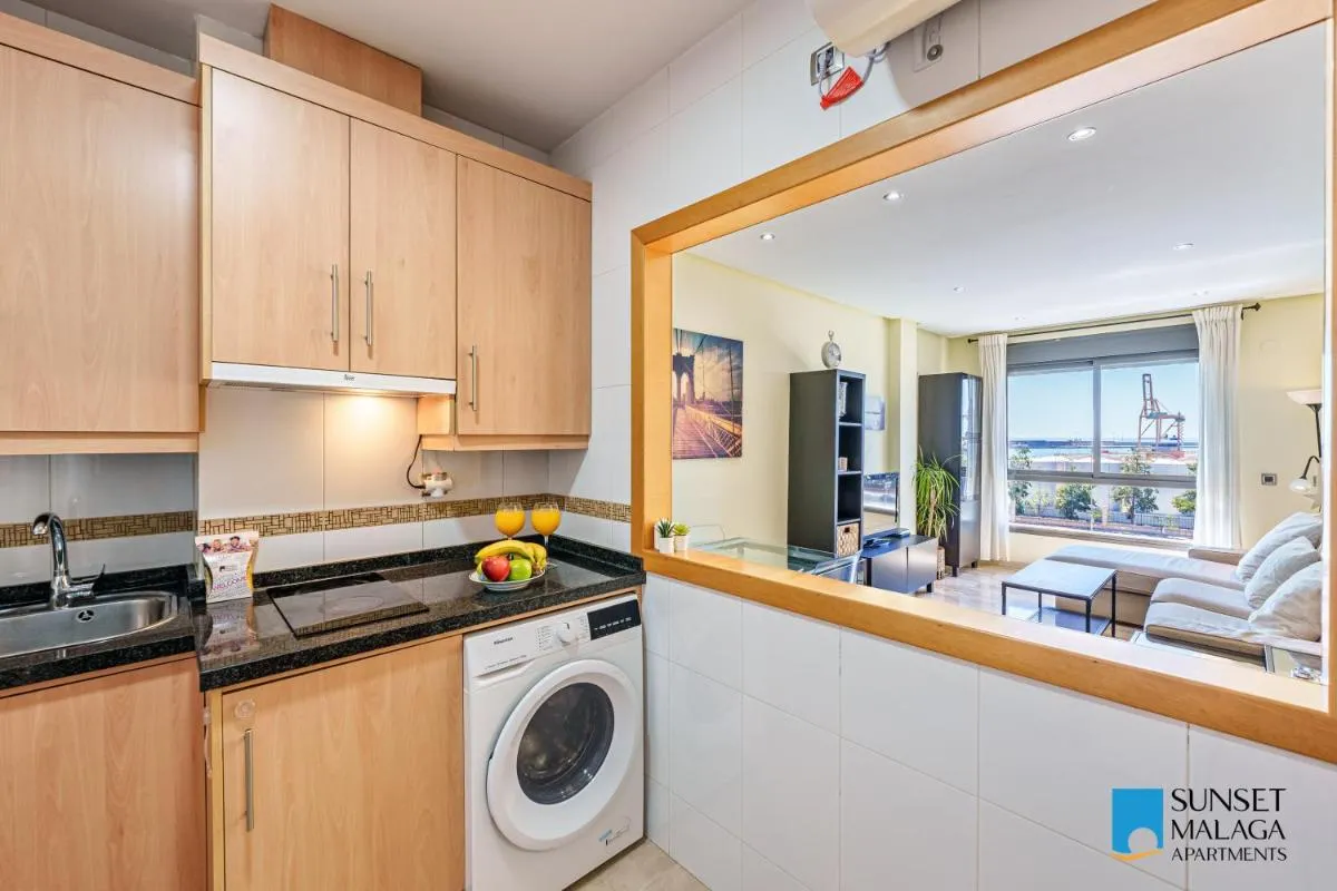 Image 4 of Sea Views & Parking – SOHO Cozy Apartment