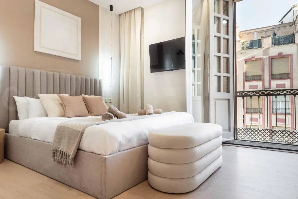 Image of Sophisticated apartment with balcony & city views by REMS