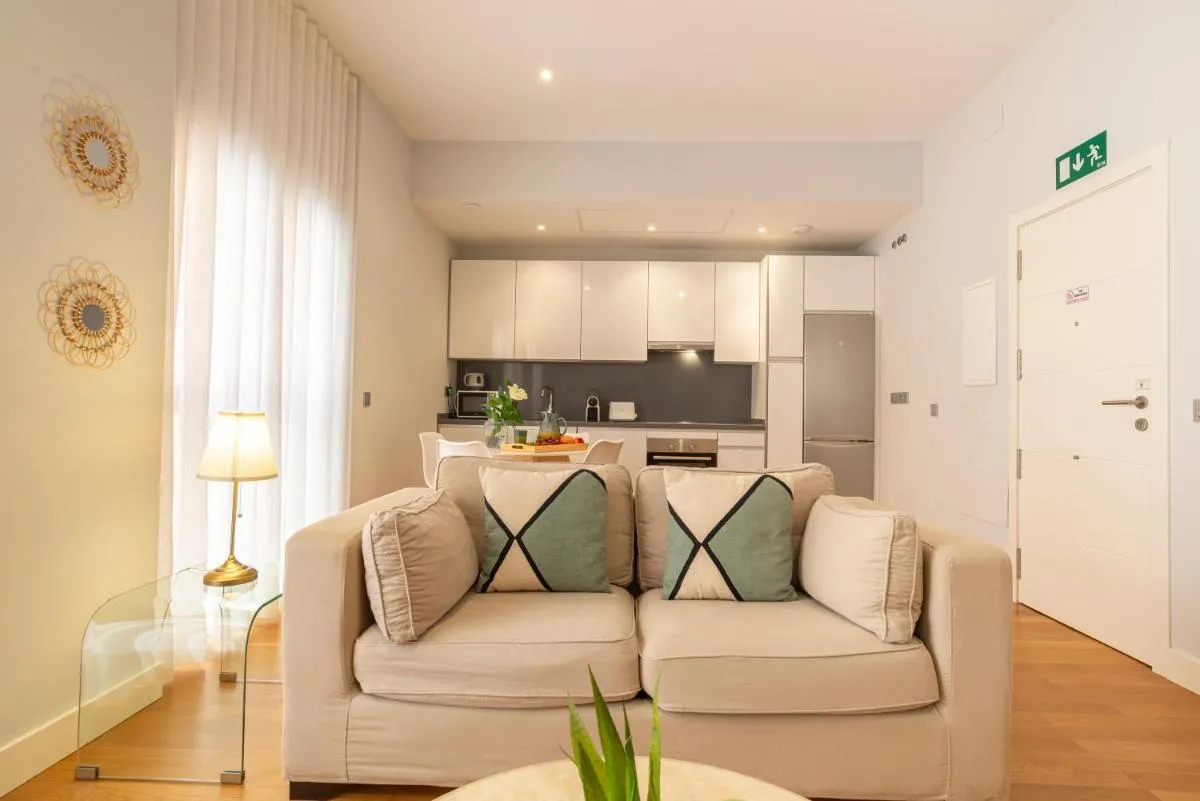 Image 2 of Souviron & old town by ELE Apartments