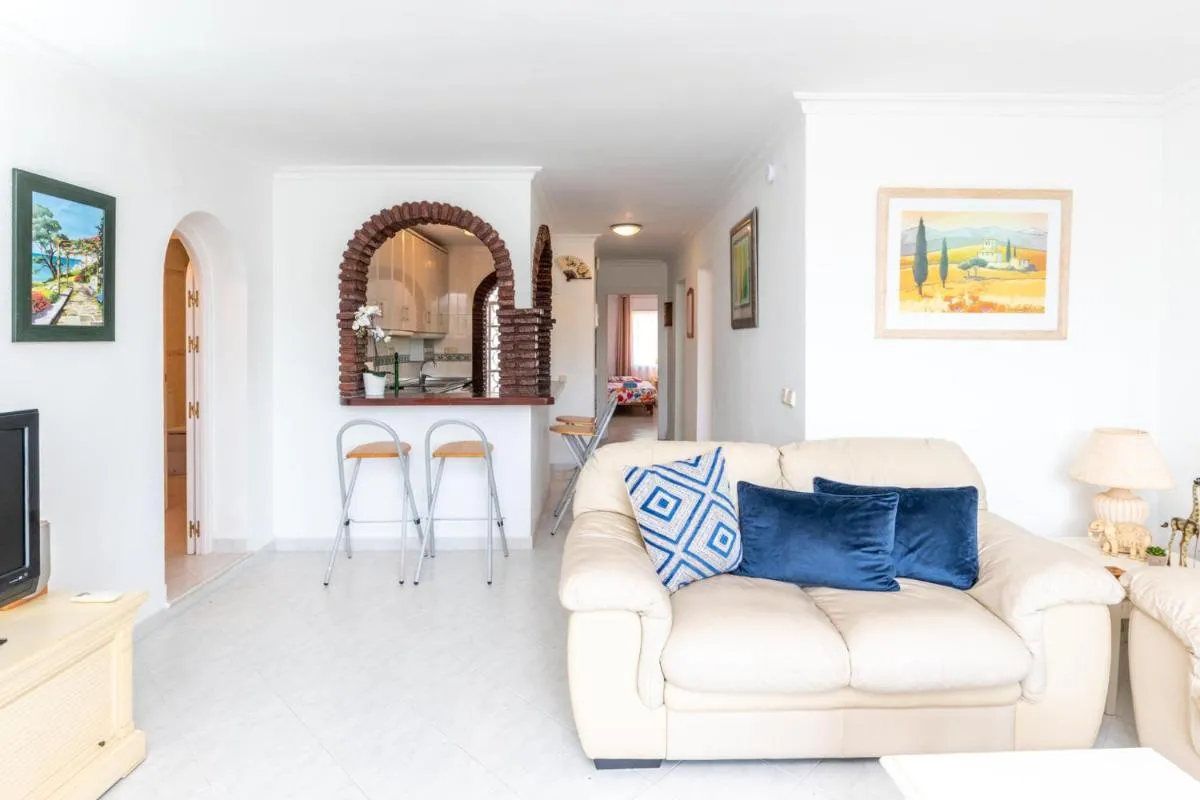 Image 4 of Spacious 3BR in Miraflores near all amenities
