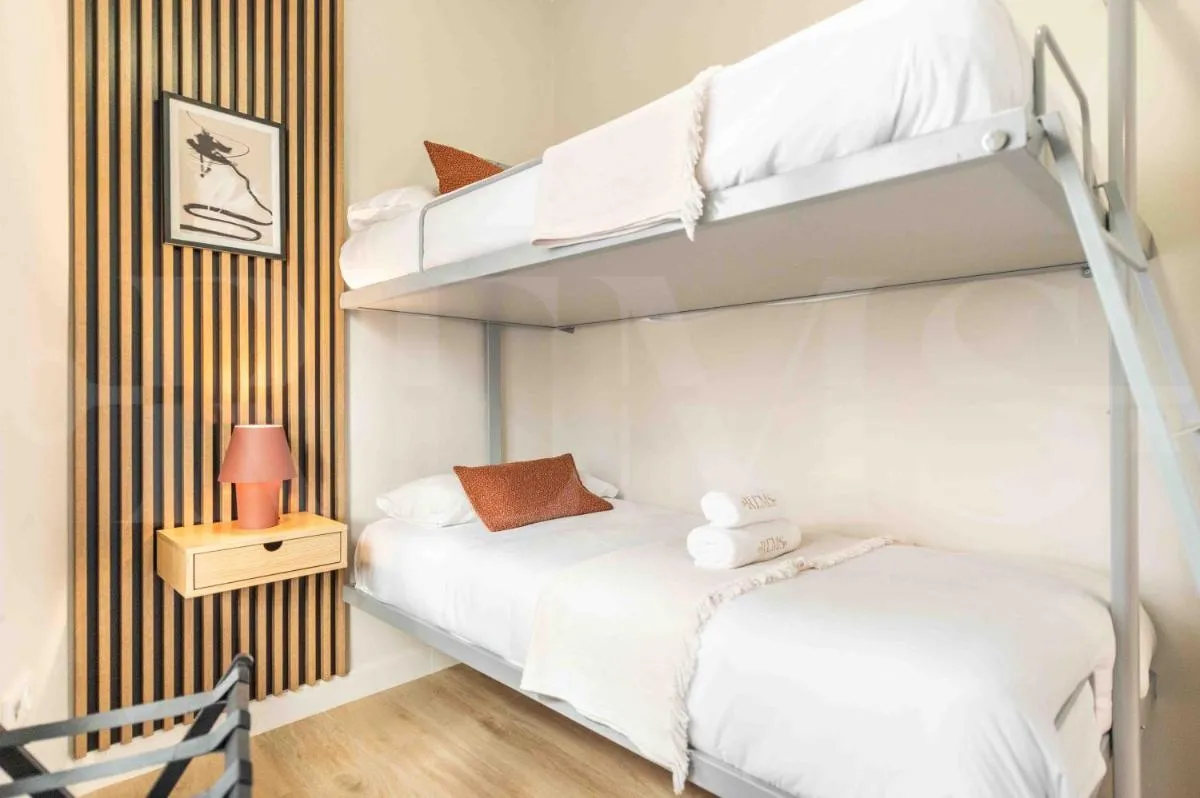 Image 4 of Spacious 3 Bedroom Apartment by REMS
