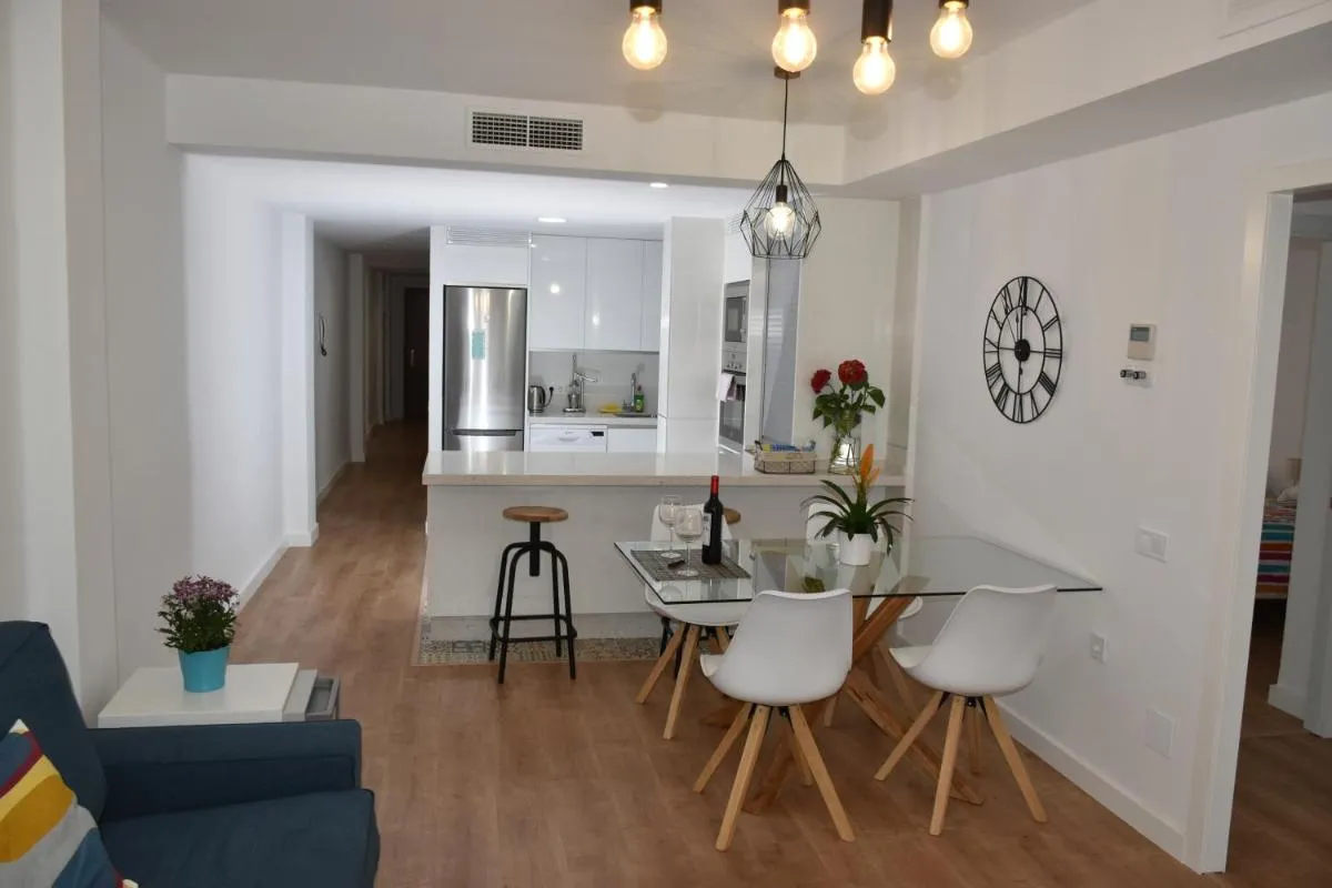 Image 5 of Spectacular Apartment 8 pax/4 rooms & Free Parking