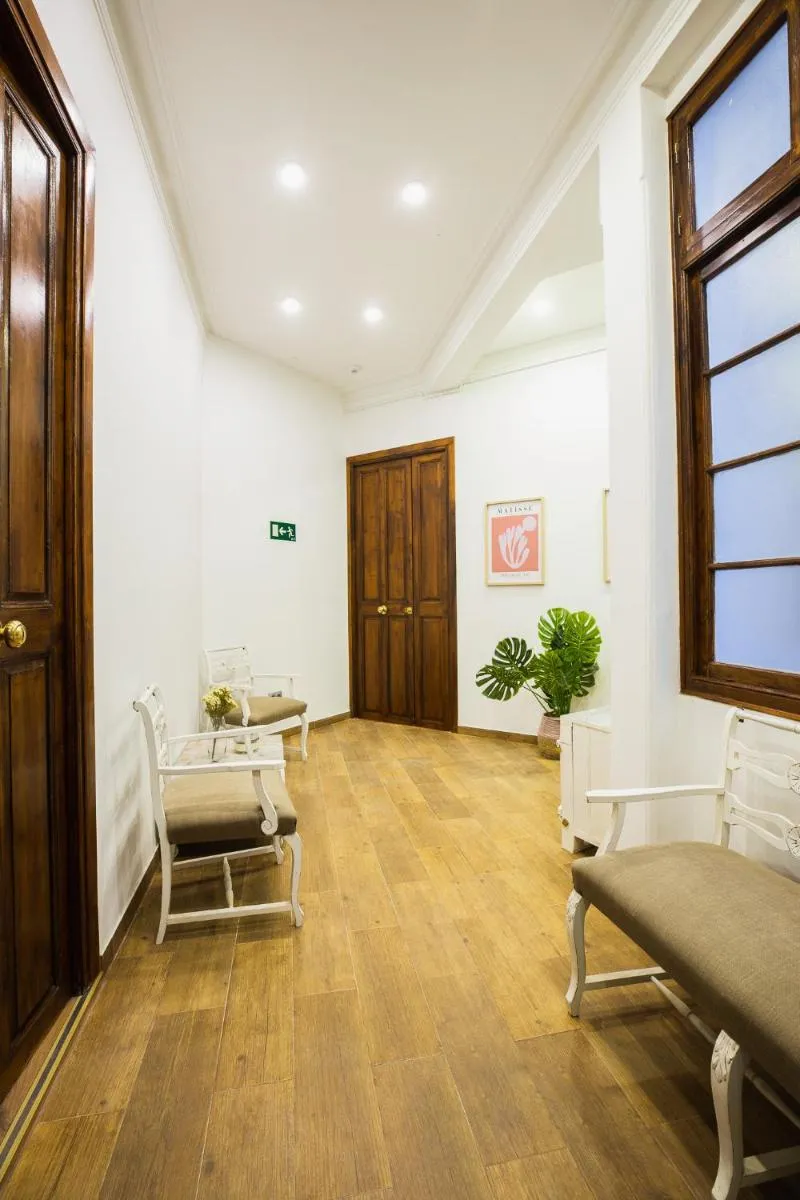 Image 4 of Strachan Wabi Málaga