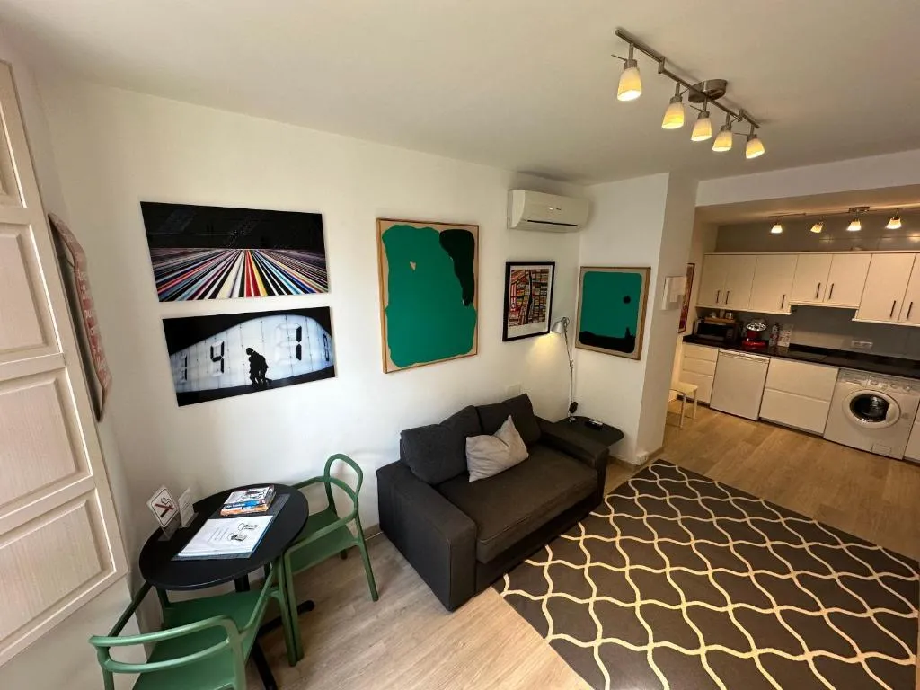 Image of Studio Arts Soho – Malaga