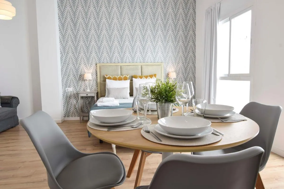 Image 2 of Suite Premium – Cathedral of Malaga