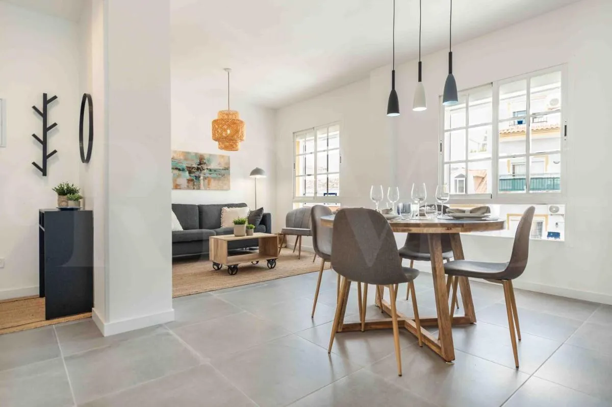 Image 5 of Sunlit & fresh apartment – Center by REMS