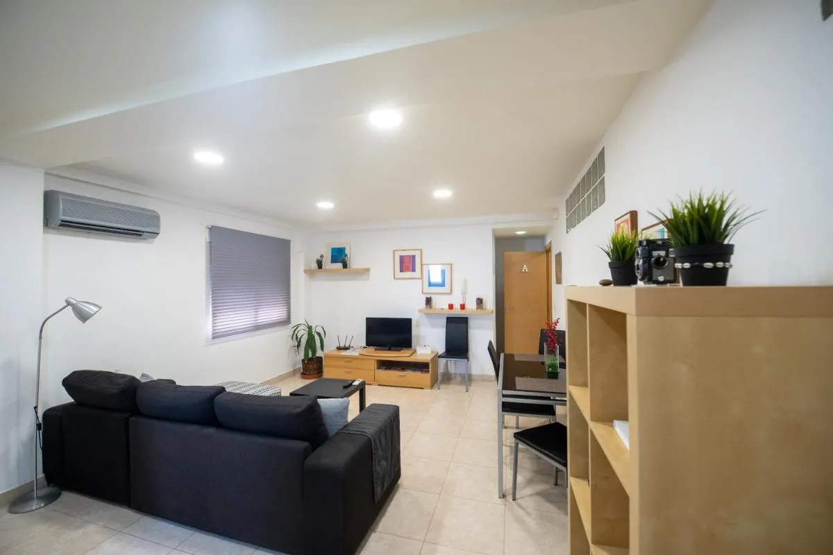 Image 5 of THE PHOTOGRAFIC FLAT