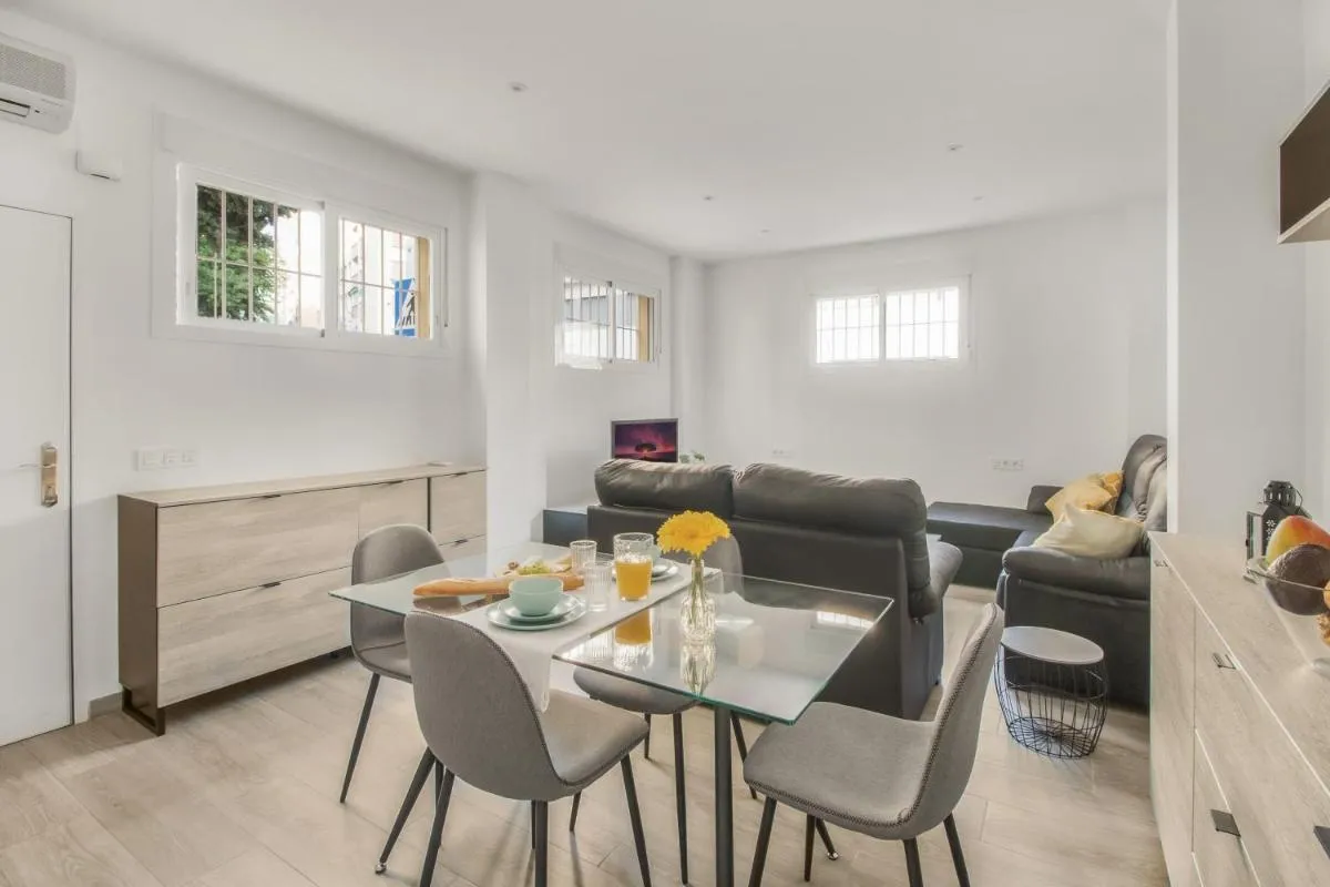 Image 2 of The Million Street Appartment