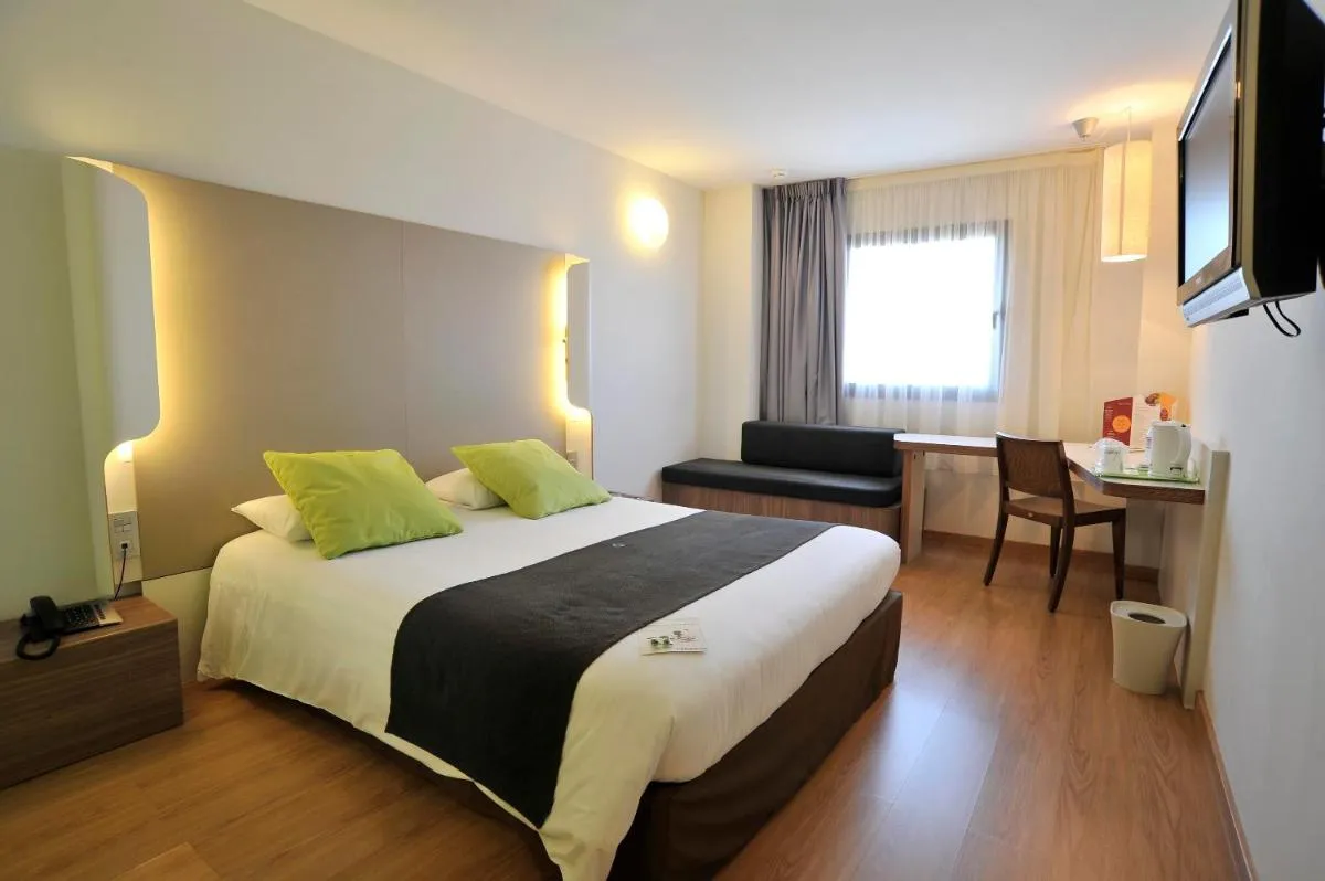 Image 2 of Travelodge Málaga Airport