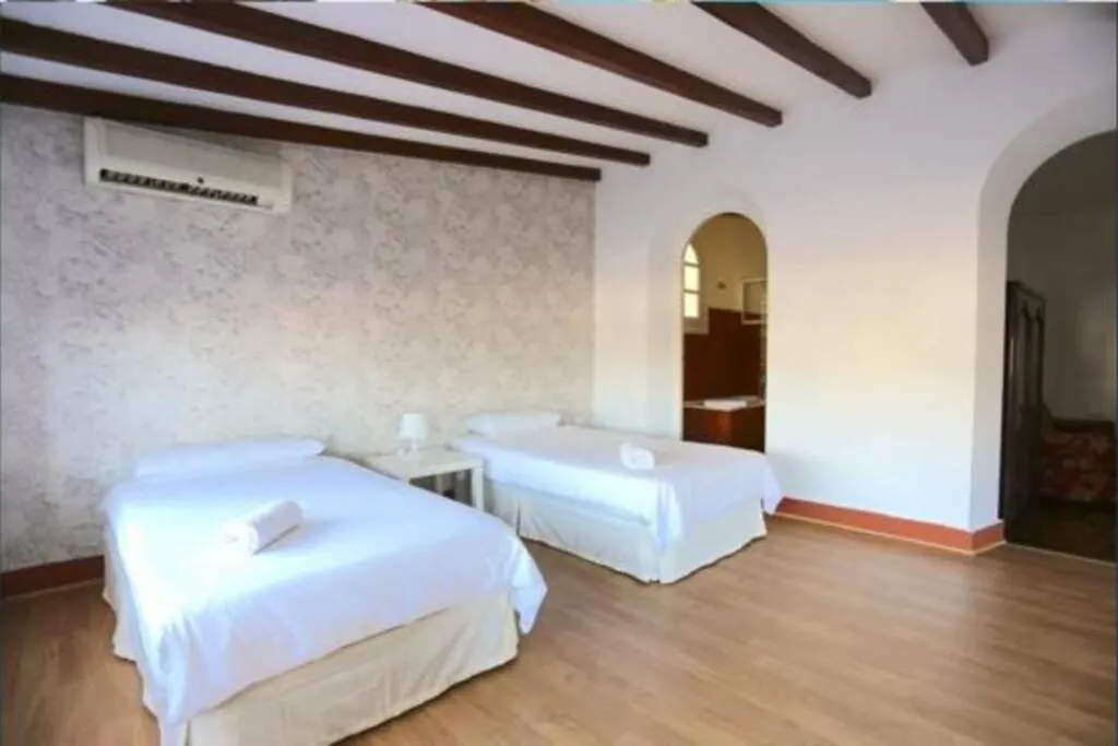 Image 6 of VILLA CERCA DE LA PLAYA,PISCINA PRIVADA,BBq