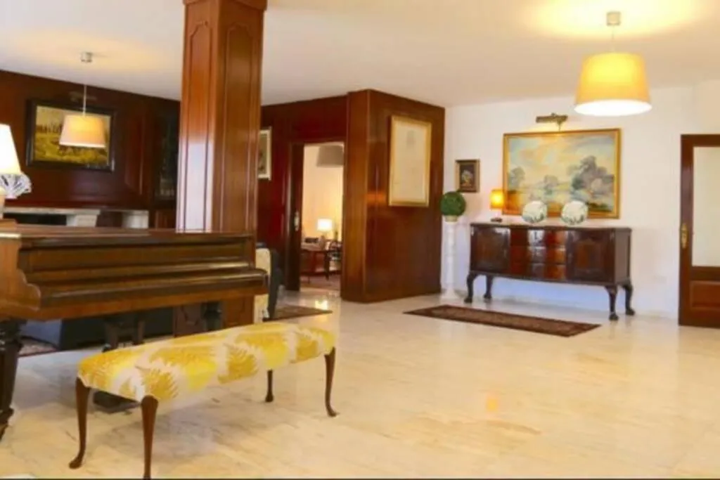Image 3 of VILLA CERCA DE LA PLAYA,PISCINA PRIVADA,BBq
