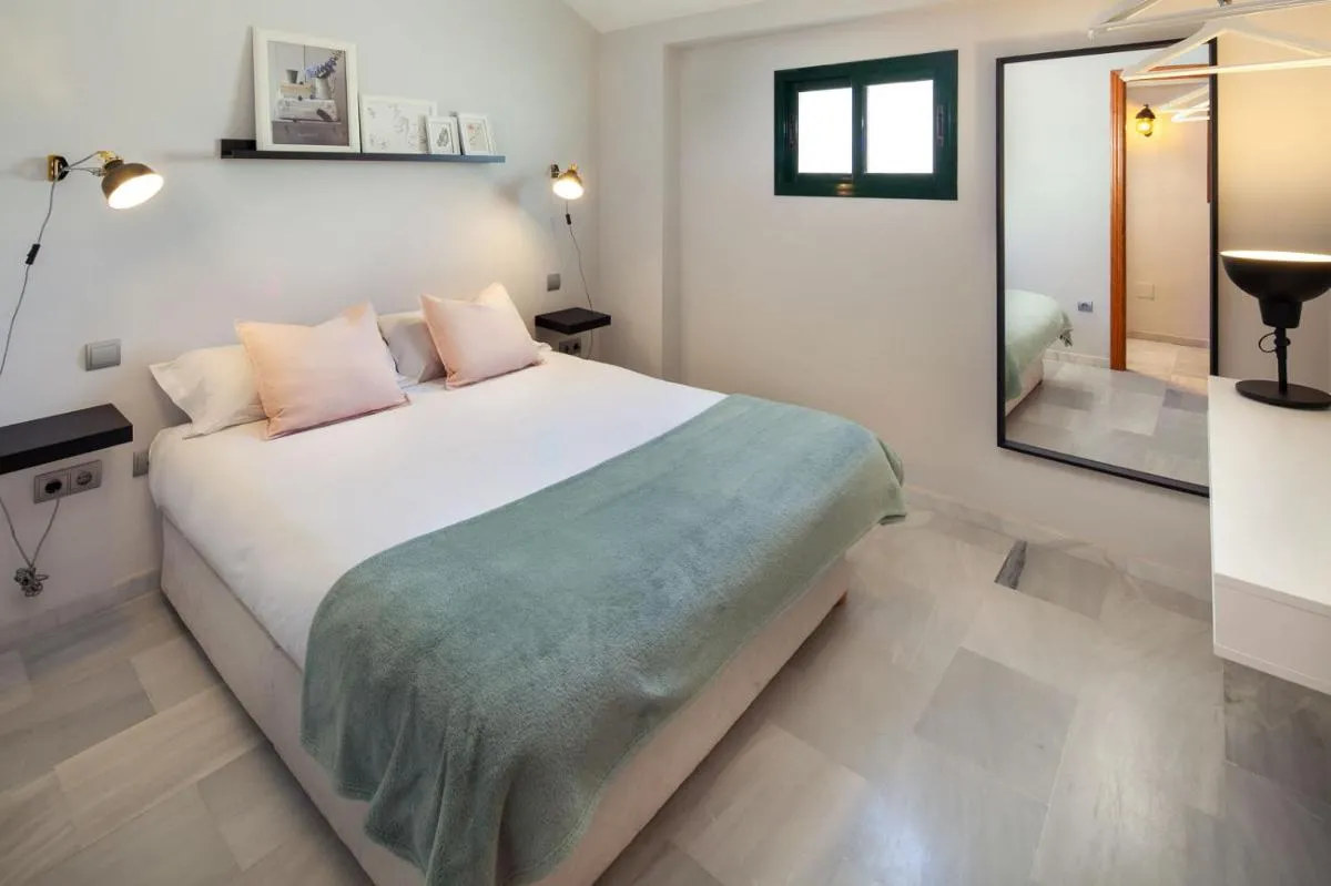 Image 3 of Valentina Home