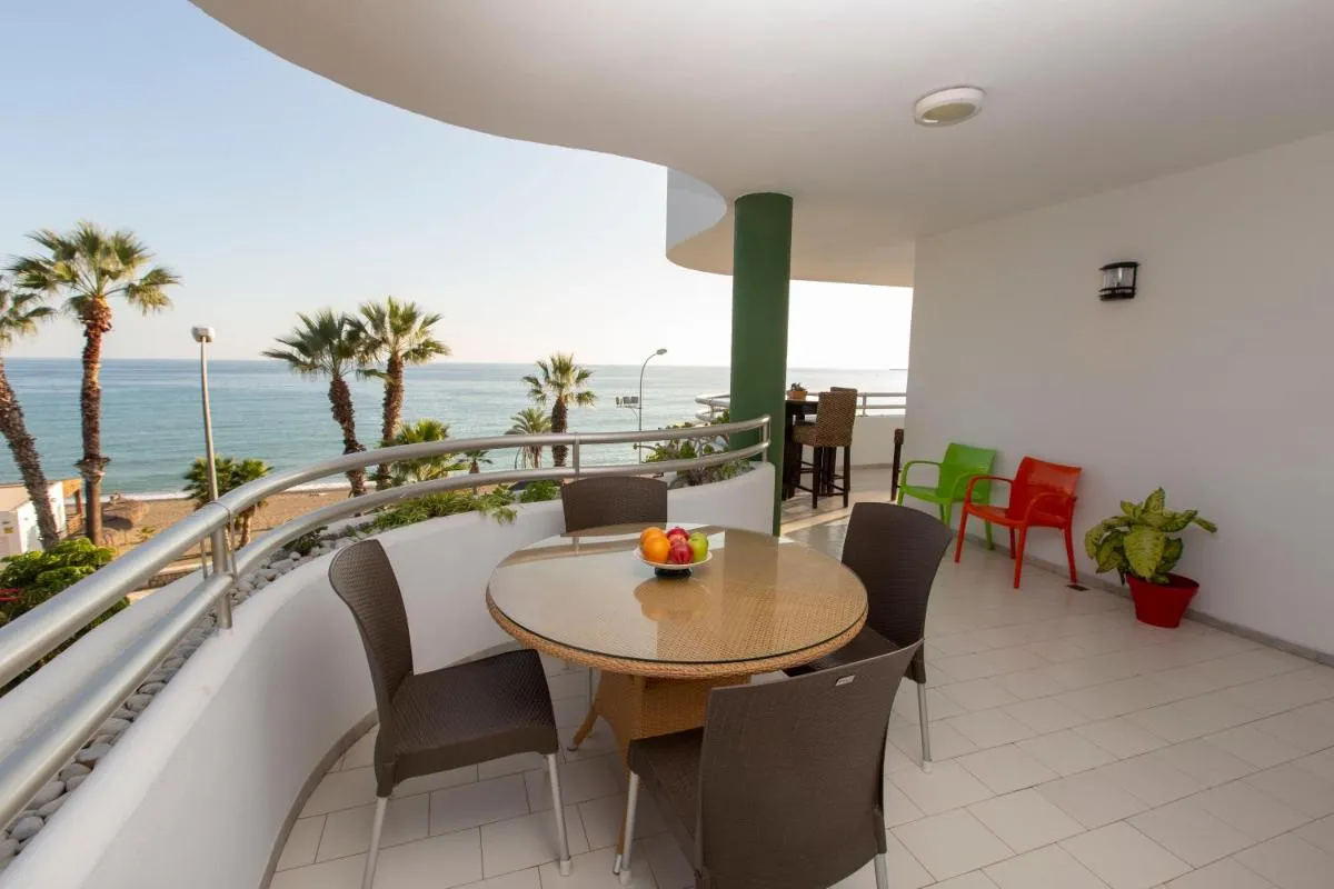 Image 6 of Villa Venecia, Apartamento de Lujo en 1º línea de playa + parking