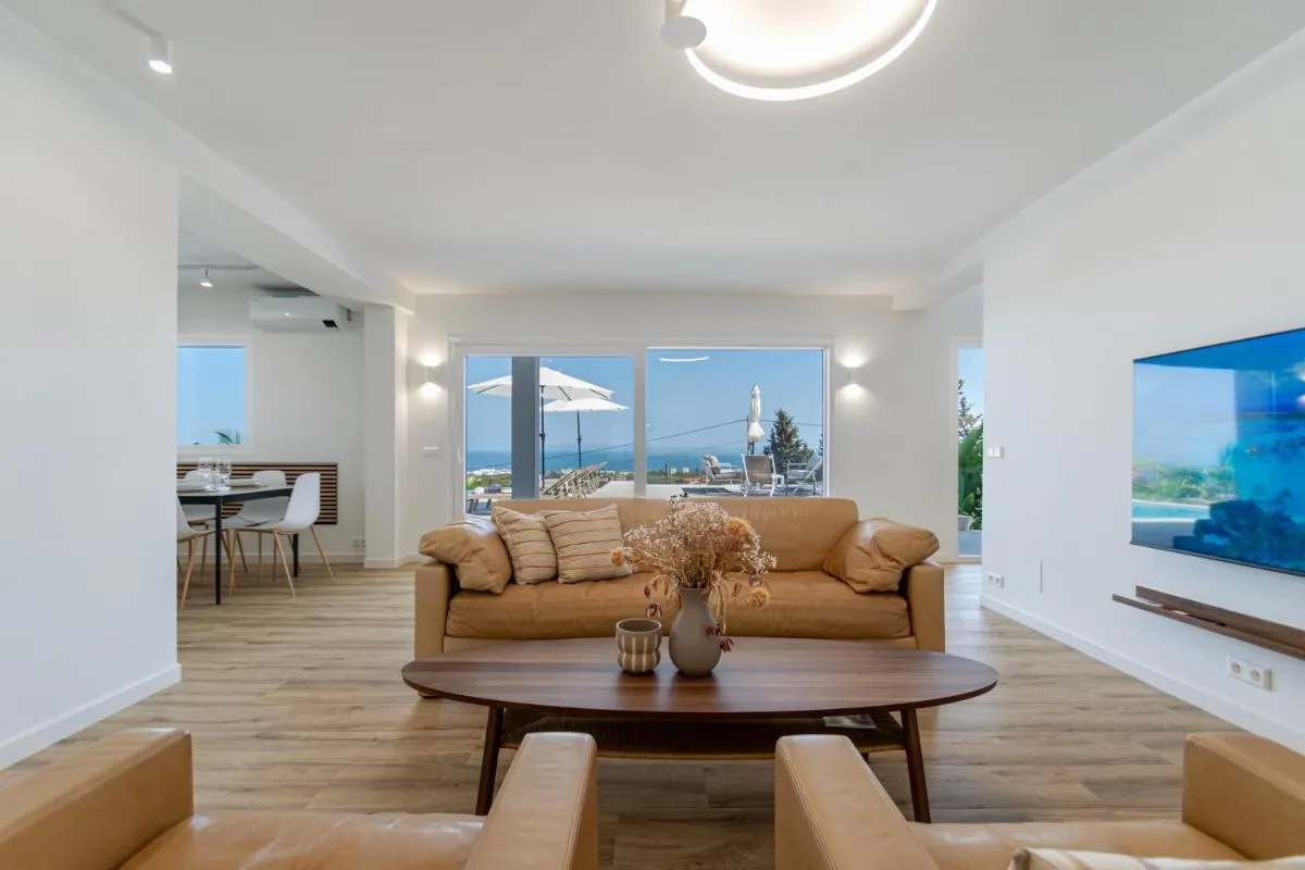 Image 5 of Villa with Panoramic Sea View Heated Infinity Saltwater Pool – Happyplace Malaga