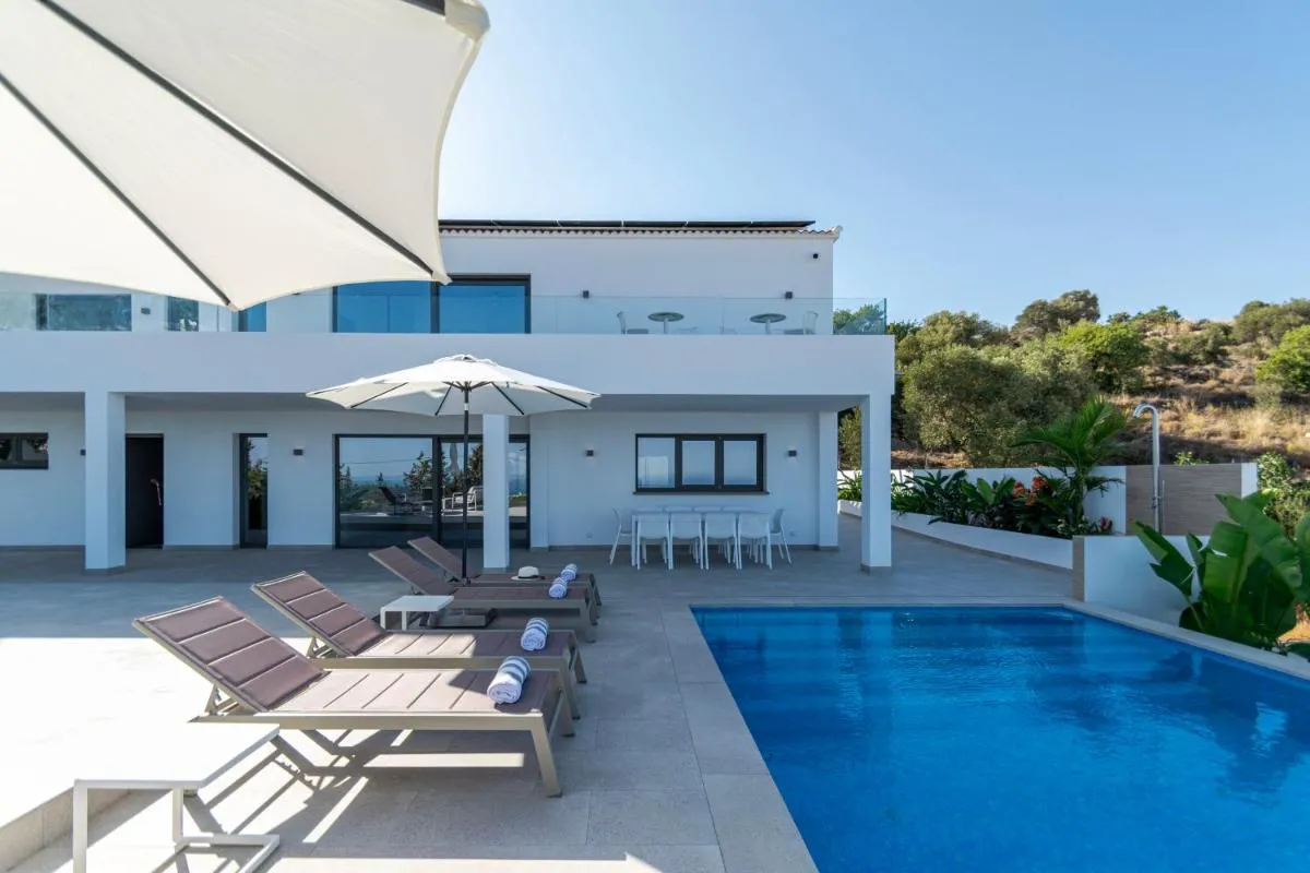 Image 2 of Villa with Panoramic Sea View Heated Infinity Saltwater Pool – Happyplace Malaga
