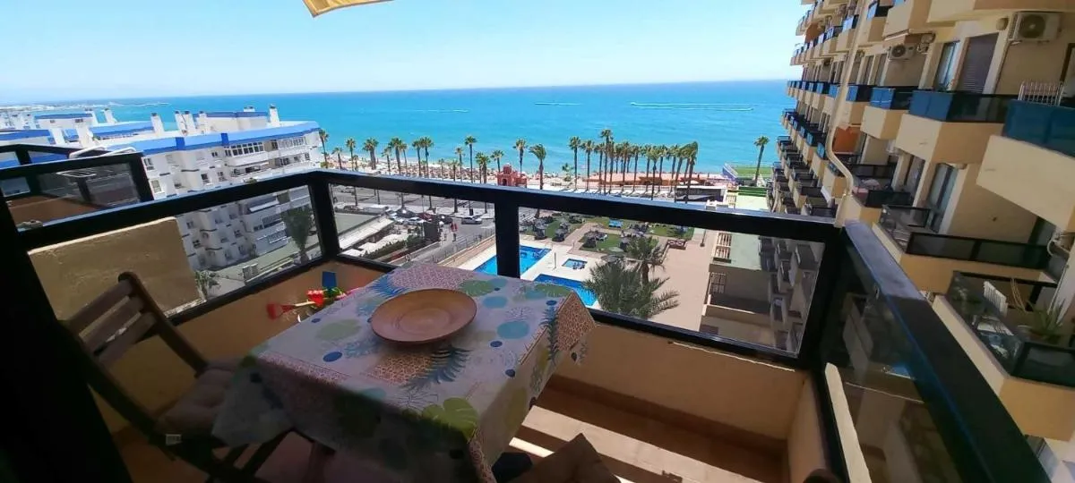 Image 3 of Vistas aloha playa apartamento