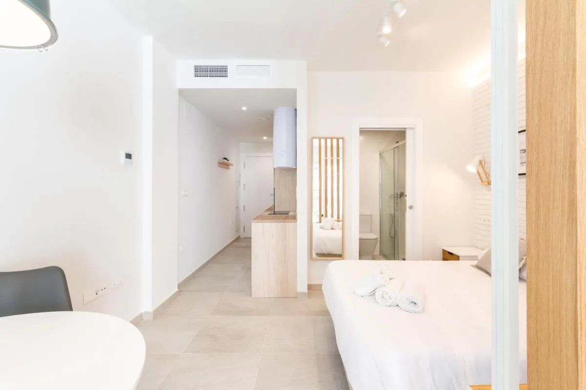 Image 3 of WintowinRentals Apartamento sostoa 156