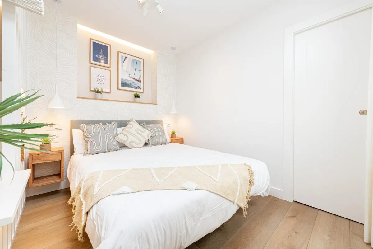 Image 3 of WintowinRentals Goleta Suites 1C