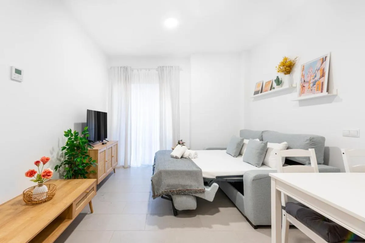 Image 2 of WintowinRentals Superb New-look Apartment