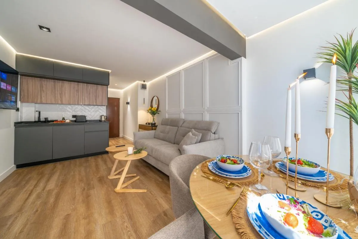 Image 3 of XPCE Luxury Suite in Malagueta Beach