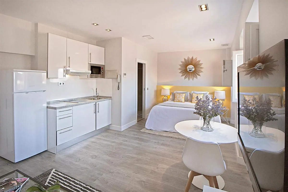 Image 2 of iloftmalaga Studio Apartments